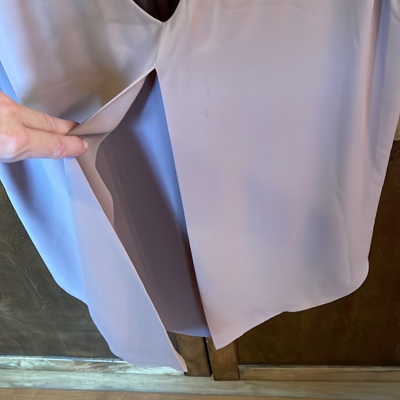 Daniel Rainn blouse with lace detailing. - Picture 2 of 6